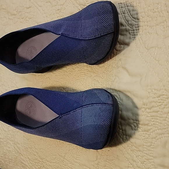 Womens shoes - Picture 6 of 7